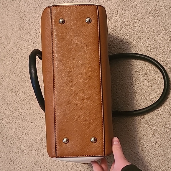 Neutral Colorblock Purse - Picture 6 of 6
